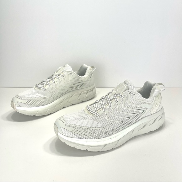 📌SOLD📌 HOKA ONE ONE X OUTDOOR VOICES CLIFTON 4 RUNNING SHOES - Picture 3 of 16